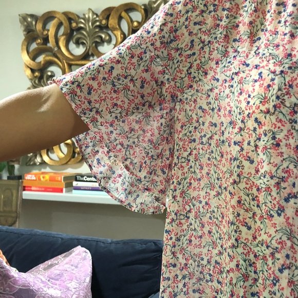 NEW WITH TAGS!   French Connection Semi Sheer Floral Blouse Size 8 - Picture 8 of 12